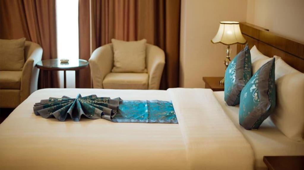 Lam Giang Hotel Винь Экстерьер фото