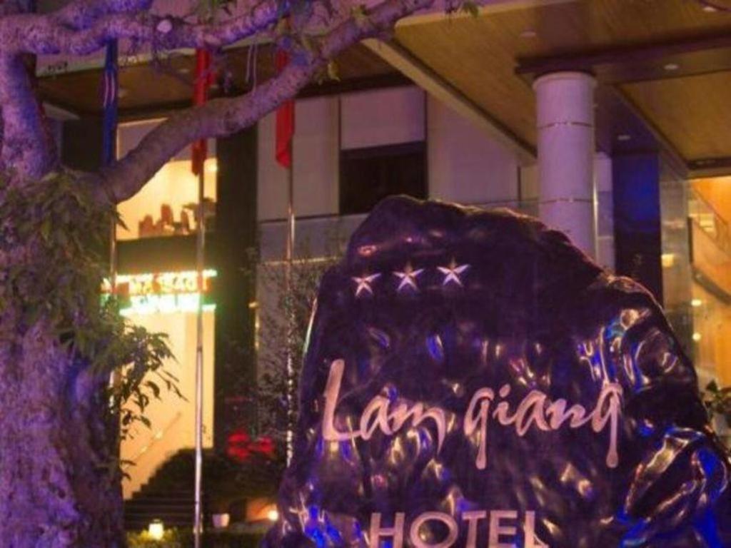 Lam Giang Hotel Винь Экстерьер фото