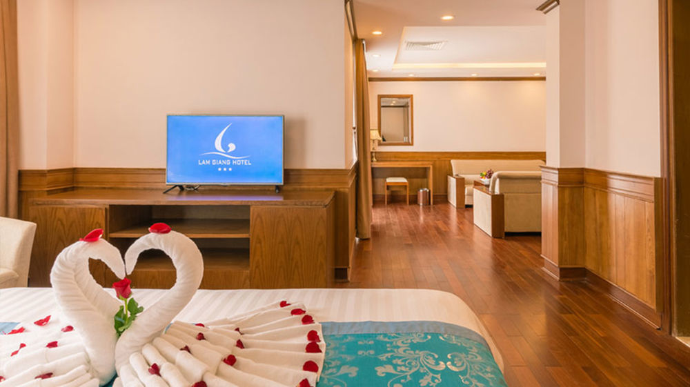 Lam Giang Hotel Винь Экстерьер фото