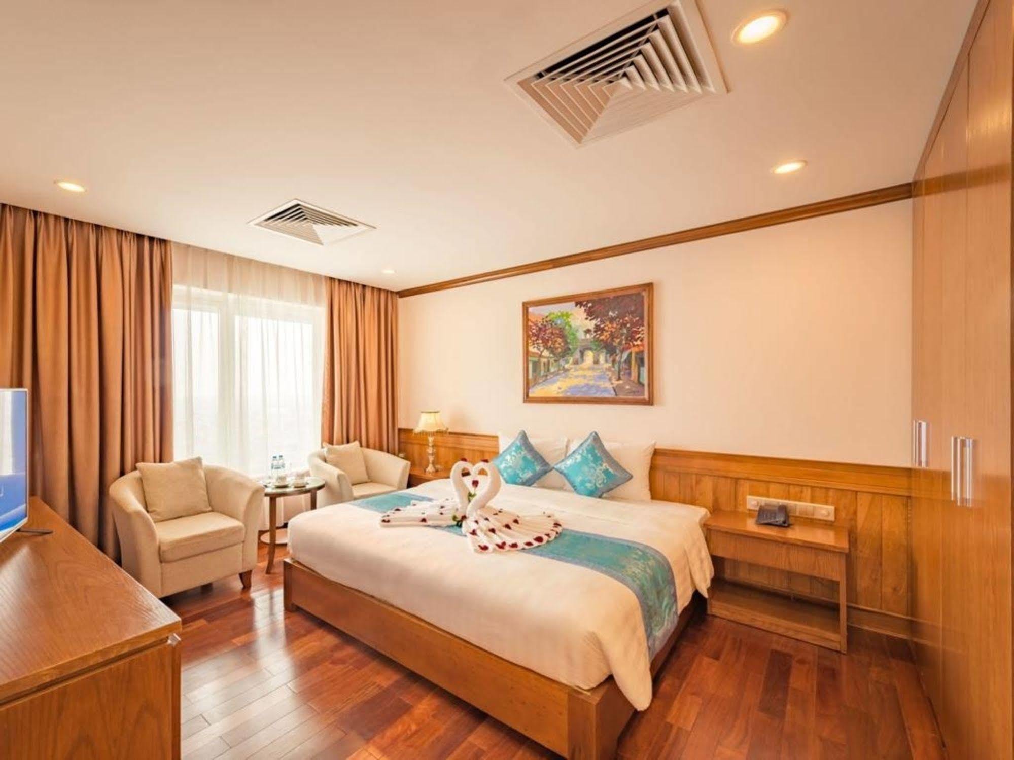Lam Giang Hotel Винь Экстерьер фото